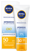 Protezione solare UV per il viso anti-macchia e anti-età Q10 FP50+ 50 ml